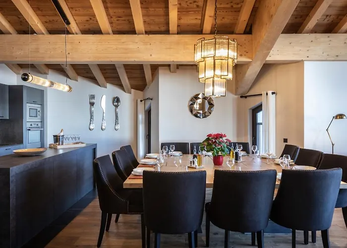 Golden Jubilee By Les Etincelles *