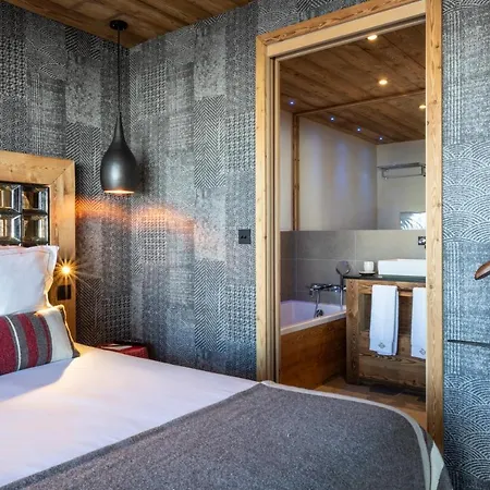 Golden Jubilee By Les Etincelles