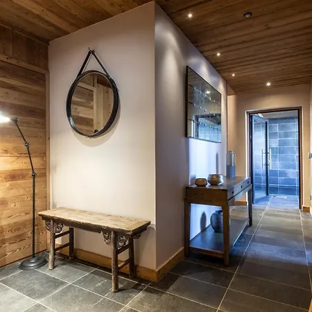 木屋 Golden Jubilee By Les Etincelles