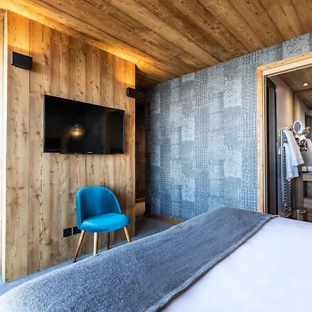 Golden Jubilee By Les Etincelles 木屋 *