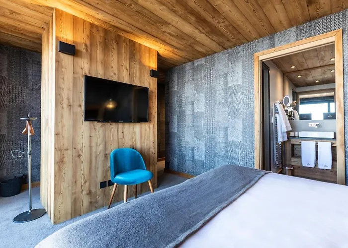 Golden Jubilee By Les Etincelles Chalet *